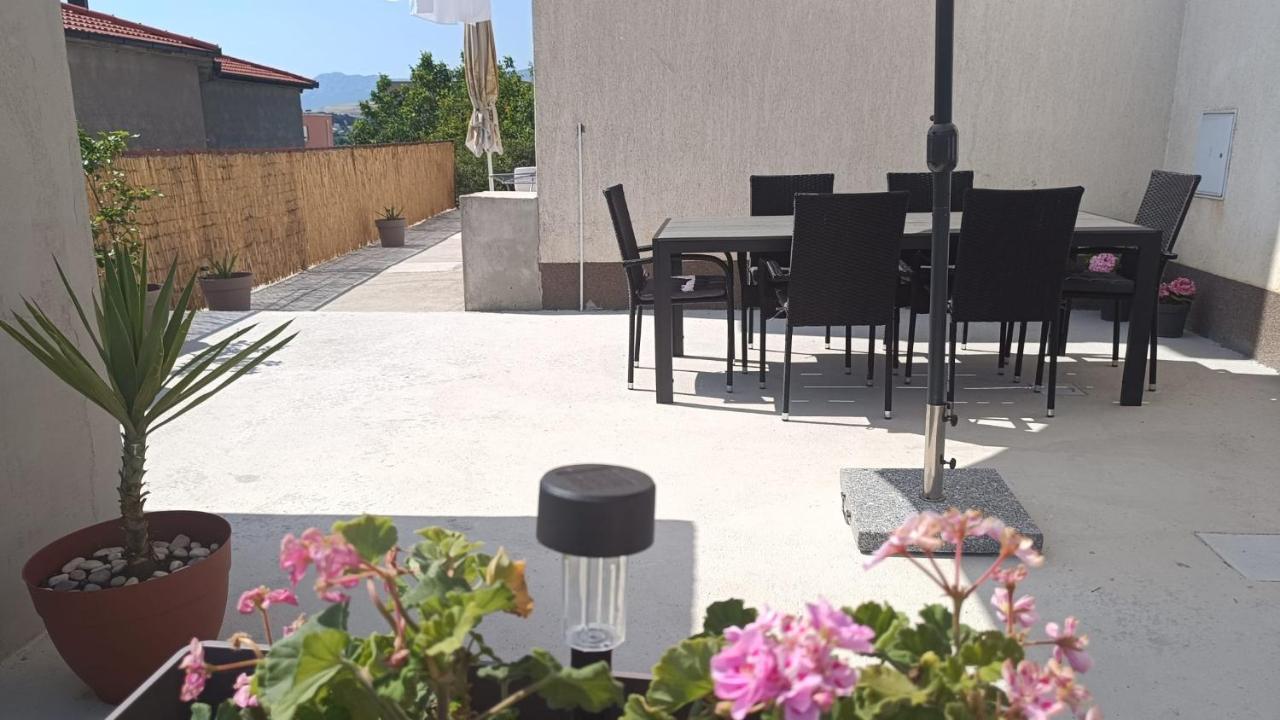 Apartment Ruby Podstrana Eksteriør billede